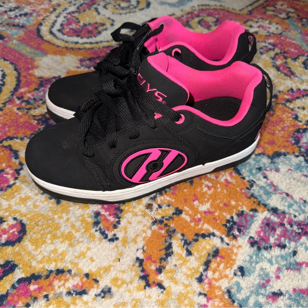 GIRLS' HEELYS BIG KID VOYAGER SKATE SHOES size 6 youth